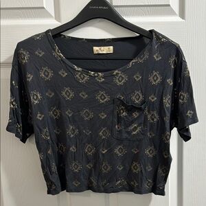 Vintage Grey and Gold Crop Short Sleeve T-Shirt Boxy Relaxed Fit Tribal Print